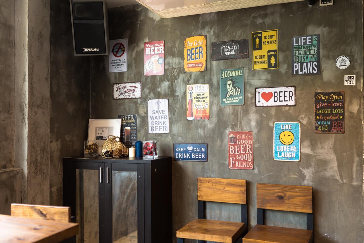 Revolution Hostel Asoke Μπανγκόκ Εξωτερικό φωτογραφία